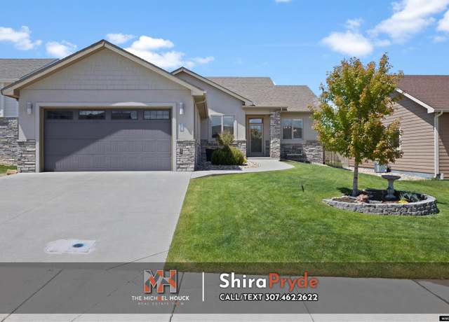 Property at 5218 Cheney Loop, Casper, WY 82609, 3 beds, 2 baths