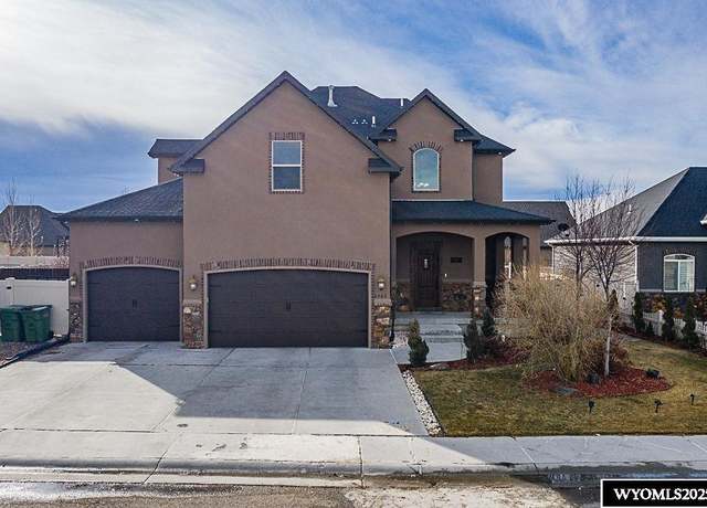 Property at 2462 Port Orford Ln, Rock Springs, WY 82901, 5 beds, 3.5 baths