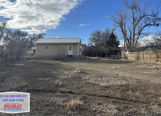 Property at 1420 Kenwood St, Casper, WY 82601