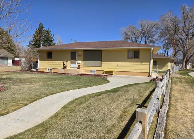 Property at 2717 E B St, Torrington, WY 82240, 4 beds, 1.75 baths