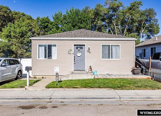 Property at 708 Pennsylvaina Ave, Rock Springs, WY 82901, 3 beds, 1.5 baths