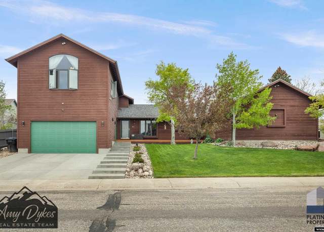 Property at 1131 W 60th St, Casper, WY 82601, 5 beds, 3 baths