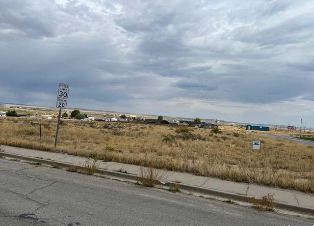 Property at 725 E State St, Rawlins, WY 82301