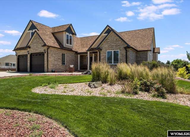 Property at 1097 E 29th Ave, Torrington, WY 82240, 5 beds, 5 baths