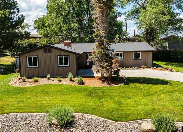Property at 606 Kearney Ave, Buffalo, WY 82834, 5 beds, 3 baths