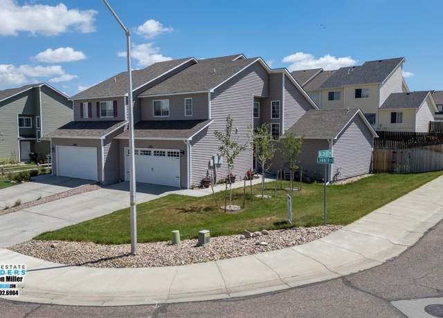 Property at 2733 Lanner St, Casper, WY 82601, 3 beds, 2.5 baths