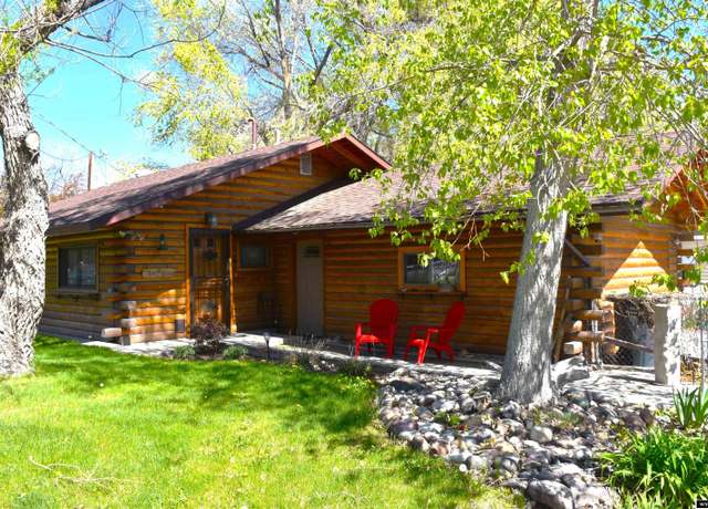 Property at 3136 W Main St, Riverton, WY 82501, 3 beds, 1 bath