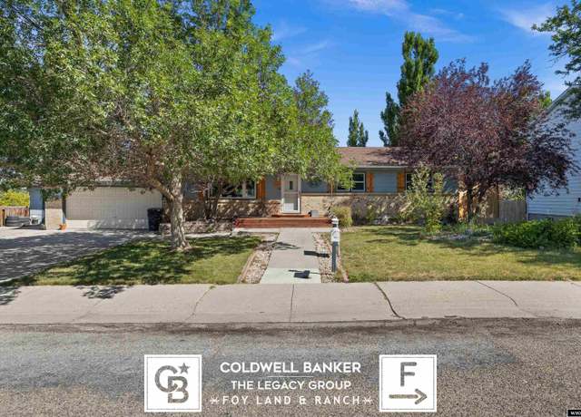 Property at 4020 Bretton Dr, Casper, WY 82605, 4 beds, 3 baths