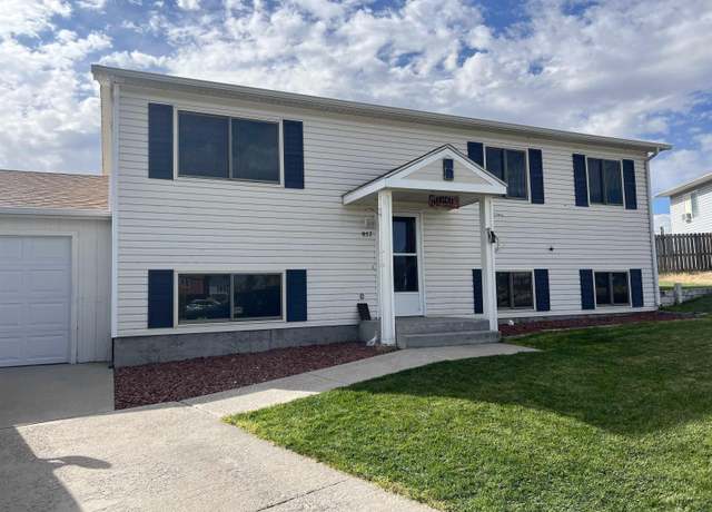 Property at 957 Ash St, Wheatland, WY 82201, 4 beds, 2 baths