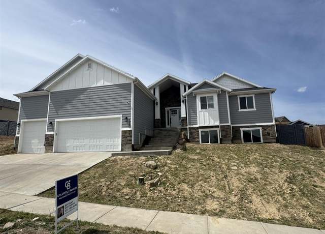 Property at 175 Elkridge Ln, Evanston, WY 82930, 3 beds, 3 baths