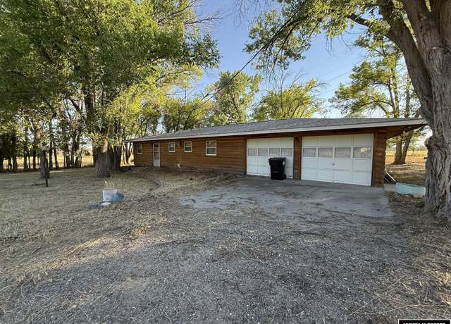 Property at 2955 Riverview Rd, Riverton, WY 82501, 4 beds, 1.5 baths