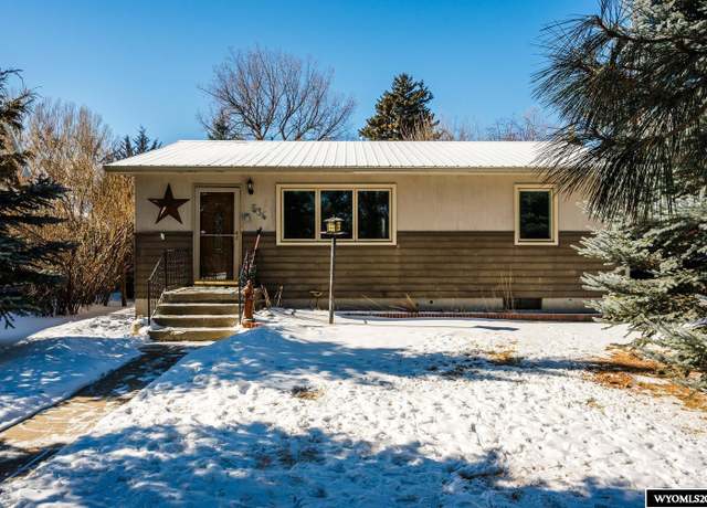 Property at 536 N Adams Ave, Buffalo, WY 82834, 4 beds, 1.5 baths
