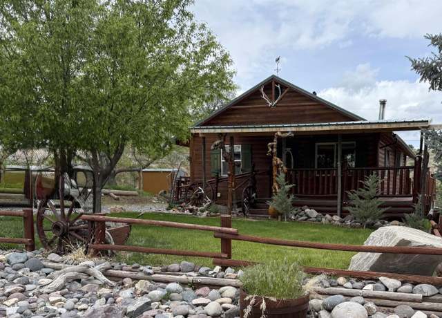 Property at 728 Park St, Thermopolis, WY 82443, 3 beds, 2 baths