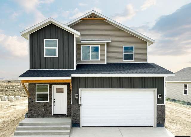 Property at 1409 Louise Ln, Rock Springs, WY 82901, 3 beds, 2 baths