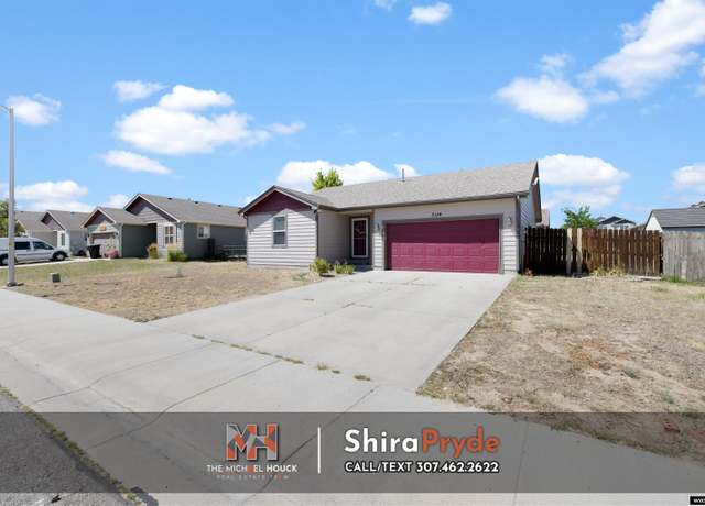 Property at 3134 Cold Springs Rd, Casper, WY 82604, 3 beds, 2 baths