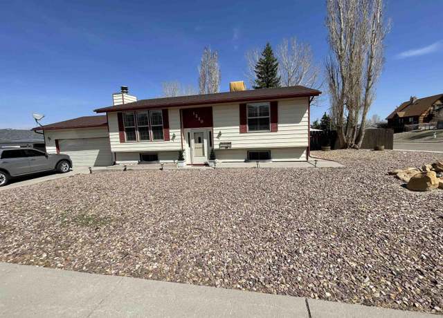 Property at 1220 Church View Dr, Green River, WY 82935, 3 beds, 2 baths
