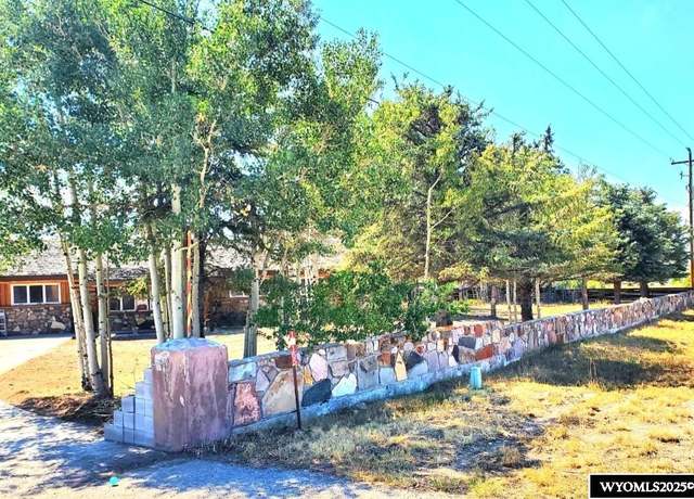 Property at 10155 U.s. Hwy 191, Pinedale, WY 82941, 3 beds, 1 bath