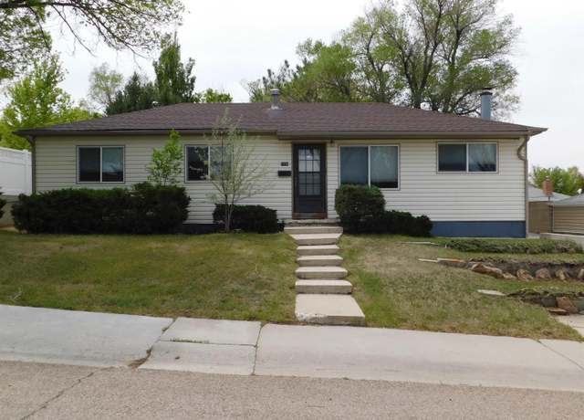 Property at 1906 Opal St, Rock Springs, WY 82901, 3 beds, 2 baths