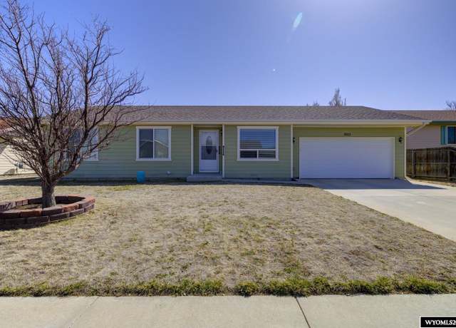 Property at 1923 Mandan Trl, Bar Nunn, WY 82601, 3 beds, 2 baths