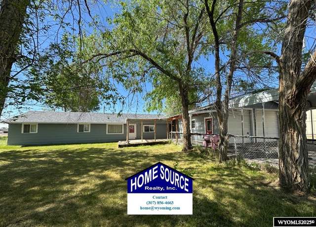 Property at 921 Linda Lee St, Riverton, WY 82501, 3 beds, 2 baths