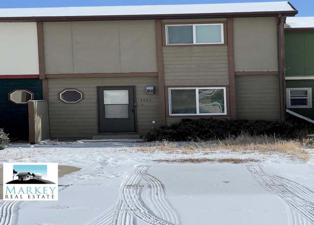 Property at 1921 Edinburgh St, Rawlins, WY 82301, 2 beds, 1 bath