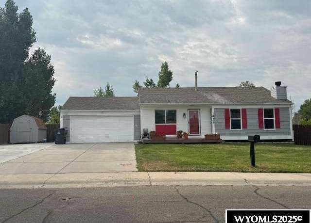 Property at 1824 Kennedy Ave, Rock Springs, WY 82901, 4 beds, 2.75 baths