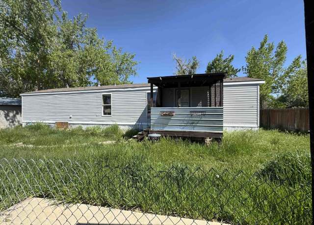 Property at 2390 Johnstone Rd, Casper, WY 82604, 2 beds, 1.5 baths