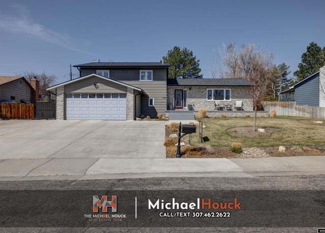 Property at 1480 Kelly Dr, Casper, WY 82609, 5 beds, 4 baths