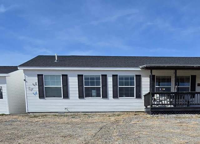 Property at 97 Kinnear Spur, Kinnear, WY 82651, 3 beds, 2 baths