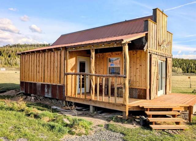 Property at 19 Berry Ct, Dubois, WY 82513, 1 bed, 1 bath