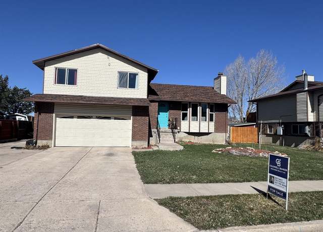 Property at 325 Hathaway Ave, Evanston, WY 82930, 3 beds, 3 baths