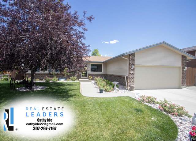 Property at 407 Indian Paintbrush St, Casper, WY 82604, 3 beds, 1.5 baths