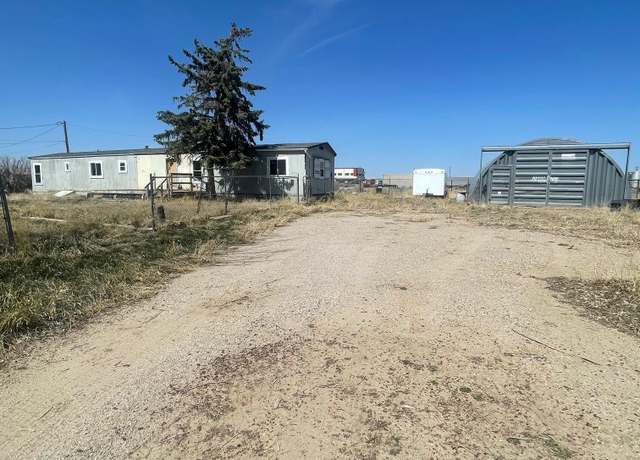 Property at 2070 Doane Ln, Bar Nunn, WY 82601, 3 beds, 2 baths