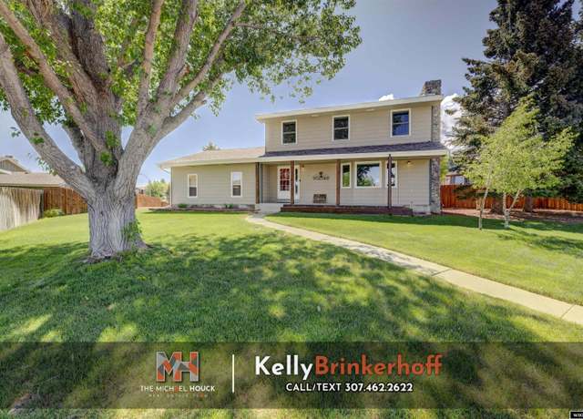 Property at 5411 S Oak St, Casper, WY 82601, 4 beds, 2 baths