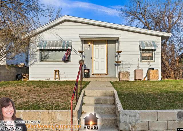 Property at 1031 S Jackson St, Casper, WY 82601, 3 beds, 1 bath