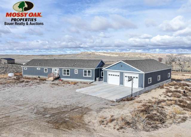 Property at 88 Van Vleet Ln, Lander, WY 82520, 3 beds, 2 baths