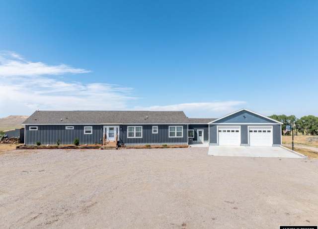 Property at 88 Van Vleet Ln, Lander, WY 82520, 3 beds, 2 baths