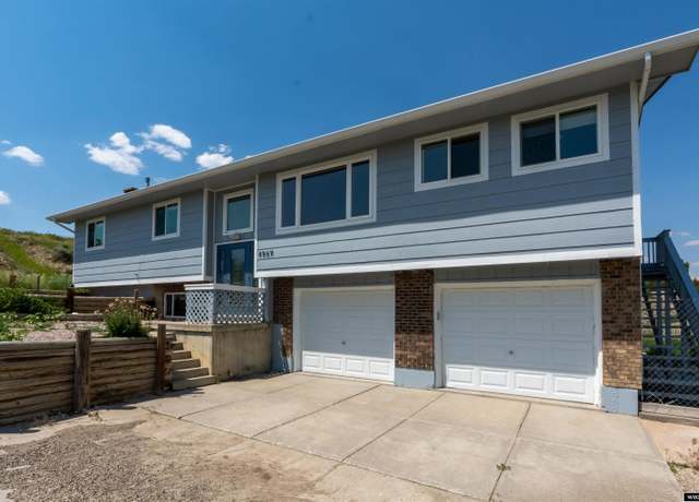 Property at 4569 Pond Hill Rd, Casper, WY 82604, 5 beds, 3 baths