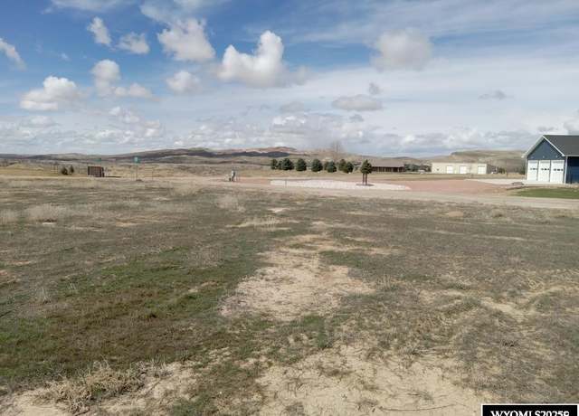 Property at 202 Coyote Dr, Greybull, WY 82426