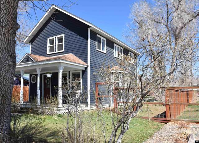 Property at 136 Wood St, Lander, WY 82520, 2 beds, 1.5 baths