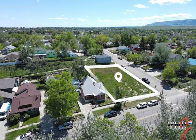 Property at 1002 E 10th St, Casper, WY 82601