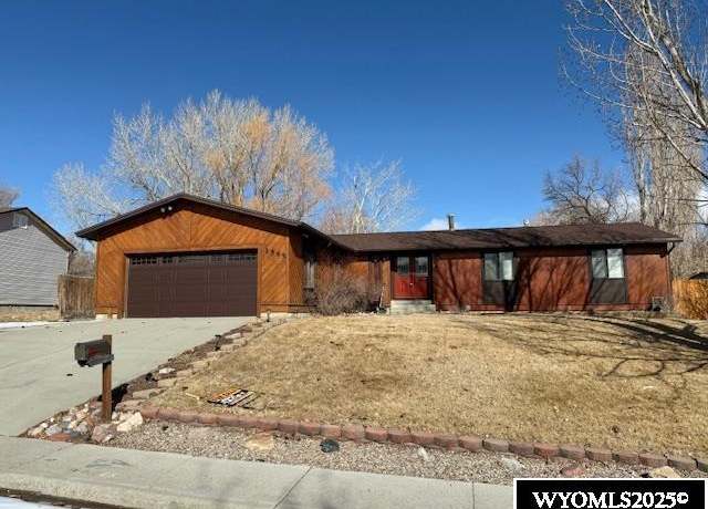 Property at 1545 California Dr, Green River, WY 82935, 4 beds, 3 baths