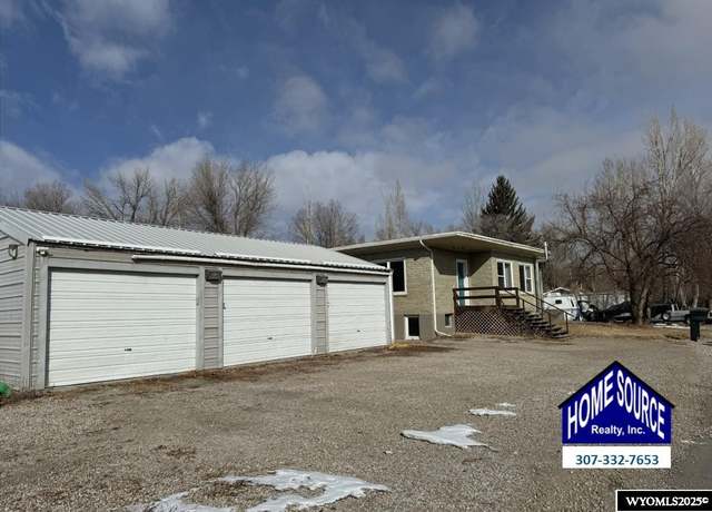 Property at 1041 N 2nd St, Lander, WY 82520, 6 beds, 2 baths