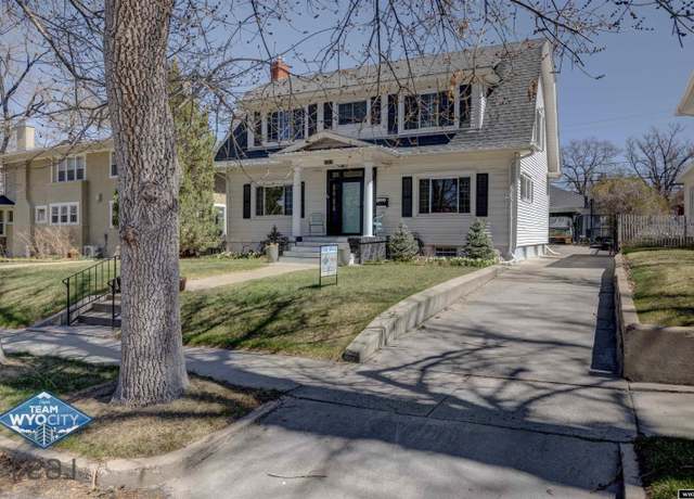 Property at 1015 S Durbin St, Casper, WY 82601, 4 beds, 2.5 baths