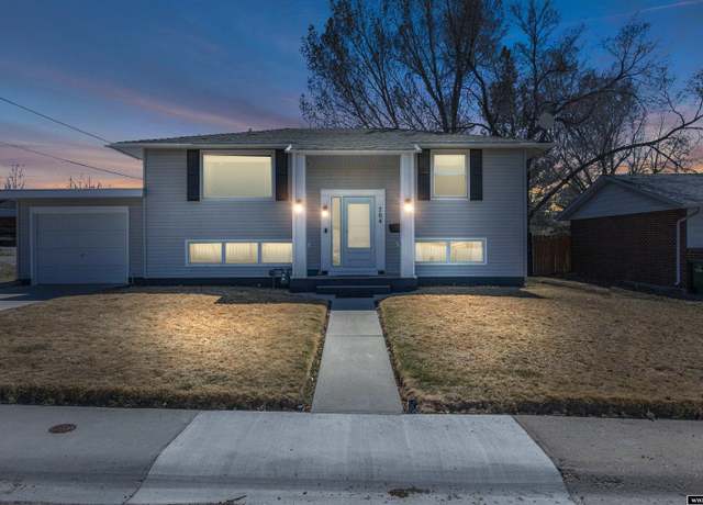 Property at 704 Big Horn St, Rock Springs, WY 82901, 4 beds, 1.5 baths