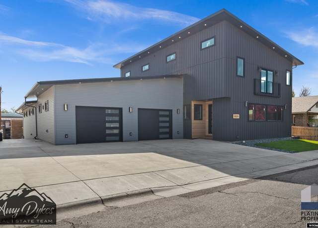 Property at 1029 S Melrose St, Casper, WY 82601, 4 beds, 3.5 baths