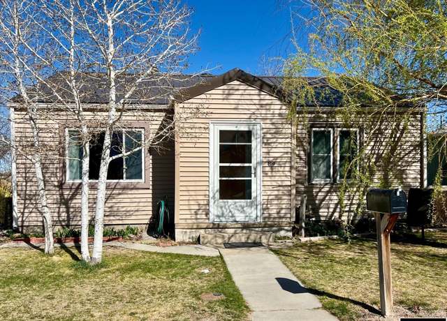 Property at 84 12th St, Wheatland, WY 82201, 4 beds, 2 baths