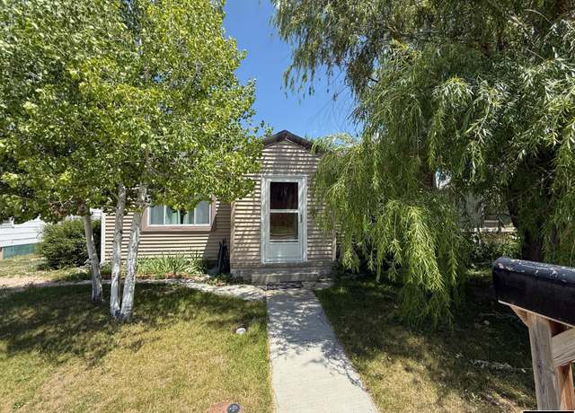 Property at 84 12th St, Wheatland, WY 82201, 4 beds, 2 baths