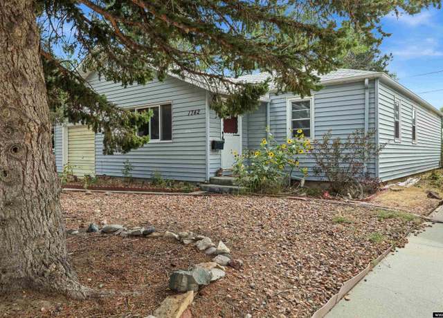 Property at 1742 Westridge Cir, Casper, WY 82604, 3 beds, 1 bath