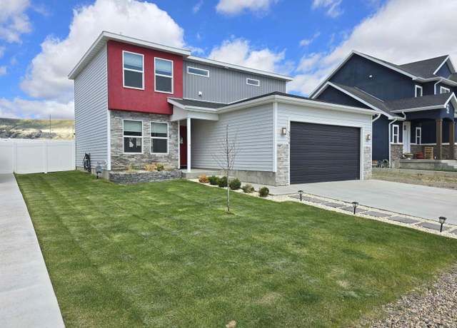 Property at 5716 Sunridge Dr, Rock Springs, WY 82901, 3 beds, 2.5 baths